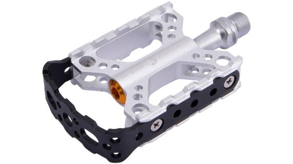 Brave Pedal  M5 schwarz
