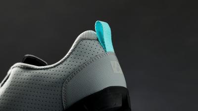 Bontrager Schuh Bontrager Evoke 44 Battleship Blue/Radioacti Produktbild 14