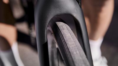 Trek Domane+ AL 5 EU 56 Trek Black Produktbild 13
