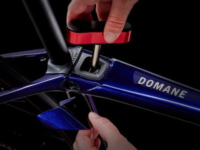 Trek Domane SL 6 AXS 62 Deep Dark Blue/Emerald Iris Produktbild 8