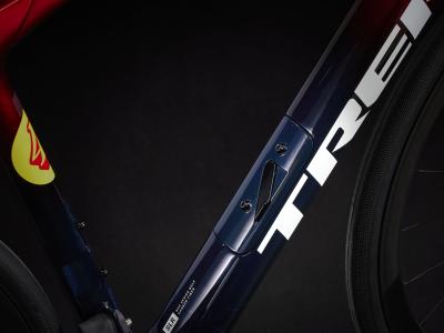 Trek Domane SLR 7 54 Metallic Red Smoke to Blue Smoke F Produktbild 3