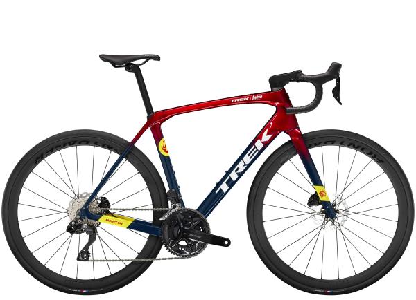 Trek Domane SLR 6 62 Metallic Red Smoke to Blue Smoke F