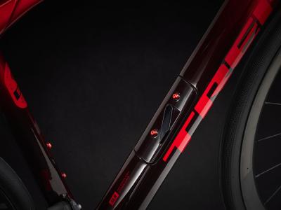 Trek Domane SLR 9 56 Metallic Red Smoke to Red Carbon S Produktbild 3