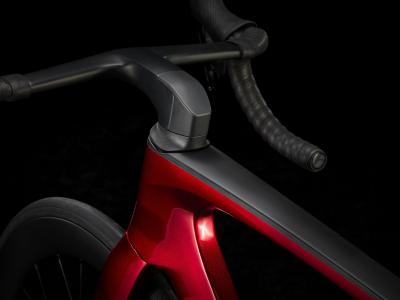 Trek Madone SLR 6 AXS 47 Metallic Red Smoke to Red Carb Produktbild 5