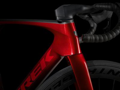 Trek Madone SLR 6 AXS 50 Metallic Red Smoke to Red Carb Produktbild 3