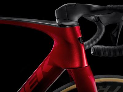 Trek Madone SLR 9 62 Metallic Red Smoke to Red Carbon S Produktbild 3