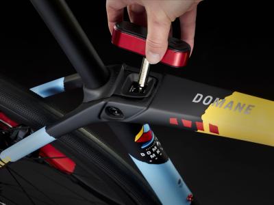 Trek Domane SLR 7 AXS 58 Trek Black Produktbild 8