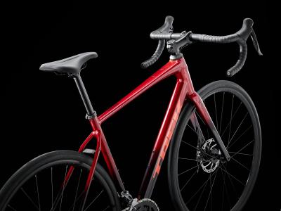 Trek Domane AL 2 44 Crimson to Dark Carmine Fade Produktbild 2