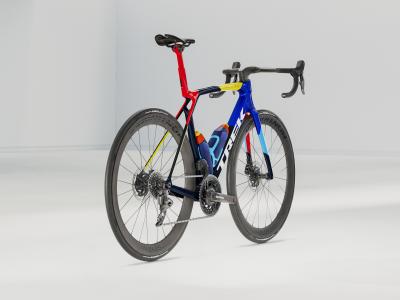 Trek Madone SLR 7 AXS M Team Replica Produktbild 1