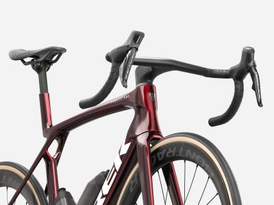 Trek Madone SLR 9 M Carbon Red Smoke Produktbild 4