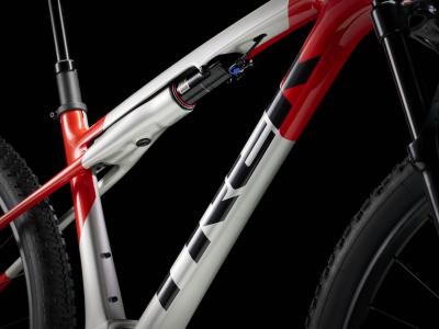 Trek Supercaliber SL 9.6 L Lunar Silver/Lava Red Produktbild 4