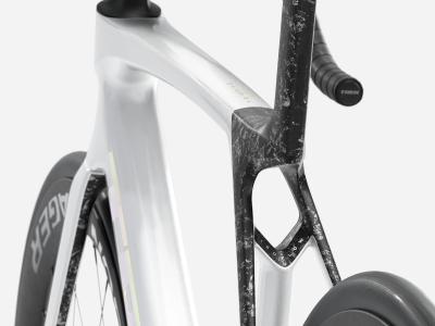 Trek Madone SL 7 XL Gloss Crystal White/Matte Deep Smok Produktbild 3