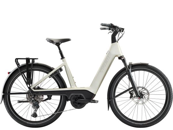 Trek Charter+ 5 R10 540 LS XL Lunar Silver
