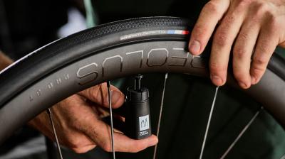 Bontrager Reifen Bontrager CX3 Team Issue 700x33C TLR Produktbild 2